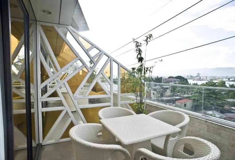 سوییت, Goldberry Suites & Hotel Mactan