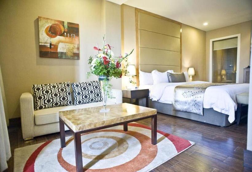سوییت, Goldberry Suites & Hotel Mactan