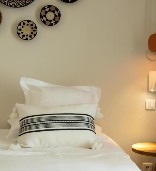 اتاق راحتی با چشمانداز دریا, Casa Santini X Roc Seven