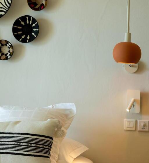 اتاق راحتی با چشمانداز دریا, Casa Santini X Roc Seven