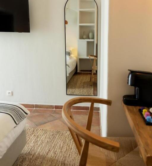 اتاق کلاسیک, Casa Santini X Roc Seven