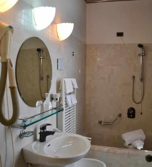 חדר סטנדרט, Italia