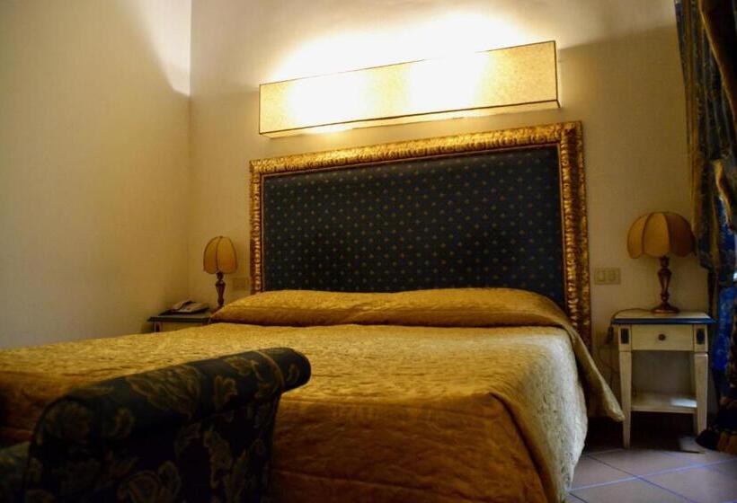 חדר סופריור, Italia