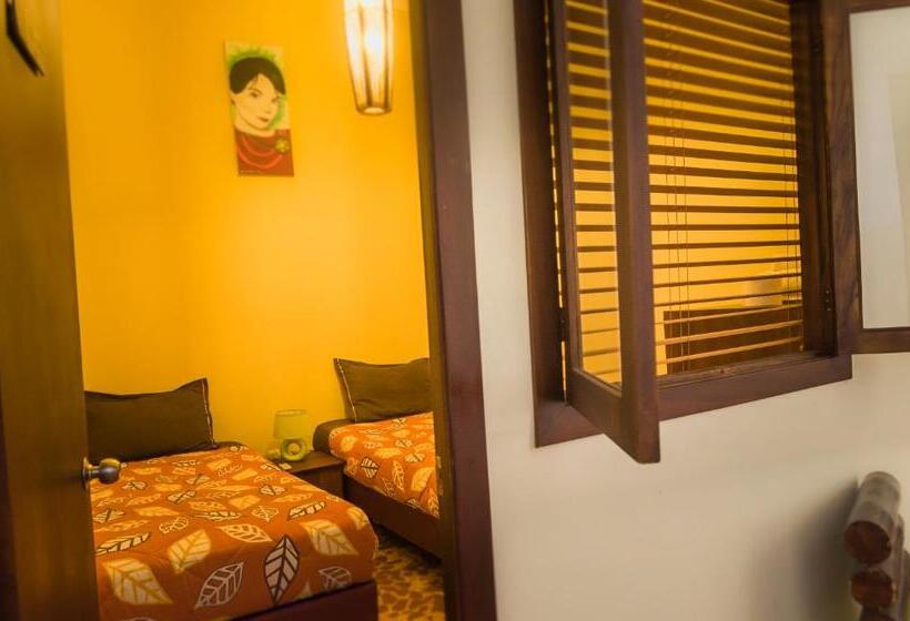 מיטה בחדר משותף, Manso Boutique Guest House