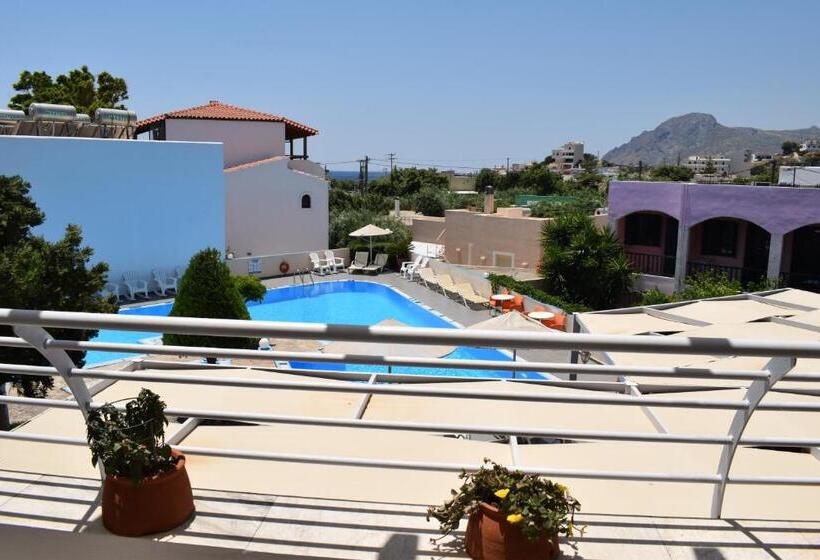 Полулюкс Вид на Бассейн, Myrtis Spa