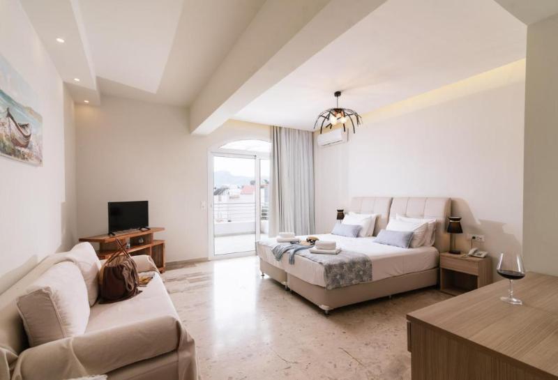 Полулюкс Вид на Бассейн, Myrtis Spa