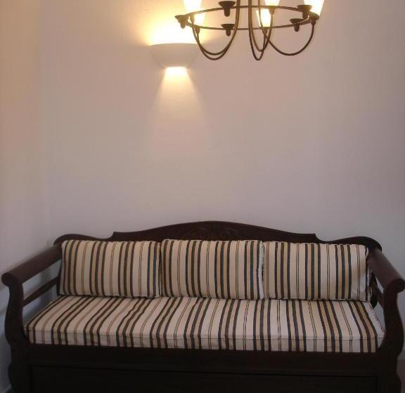 Suíte Júnior, Panorama