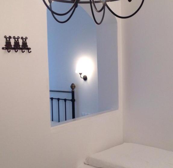 Quarto Quádruplo Estandar, Panorama