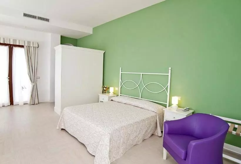 سوئیت جونیور با تراس, Residence Il Porto