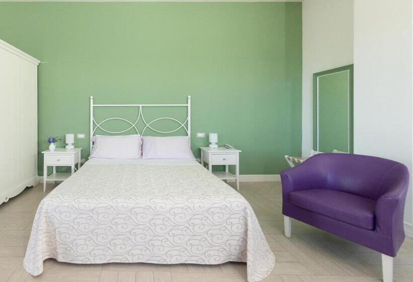 جناح جونيور مزوَّد بتراس, Residence Il Porto