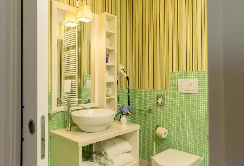 اتاق اکونومی, Residence Il Porto