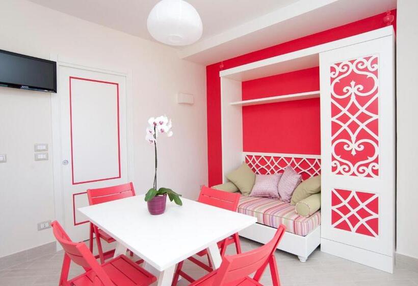 Апартаменты 2 Спальни Вид на Море, Residence Il Porto