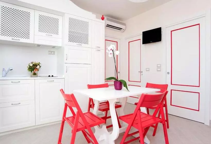 آپارتمان 2 خوابه با چشمانداز دریا, Residence Il Porto