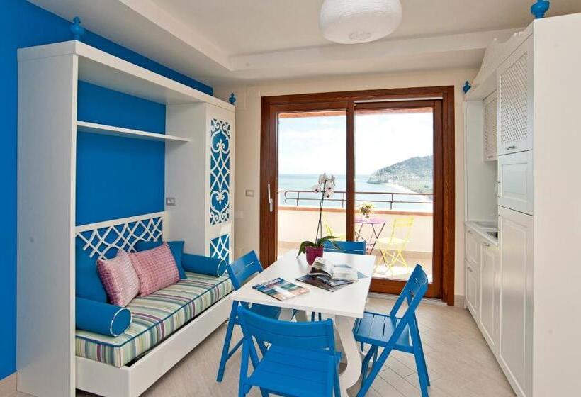 شقة غرفتين مطلة على البحر, Residence Il Porto