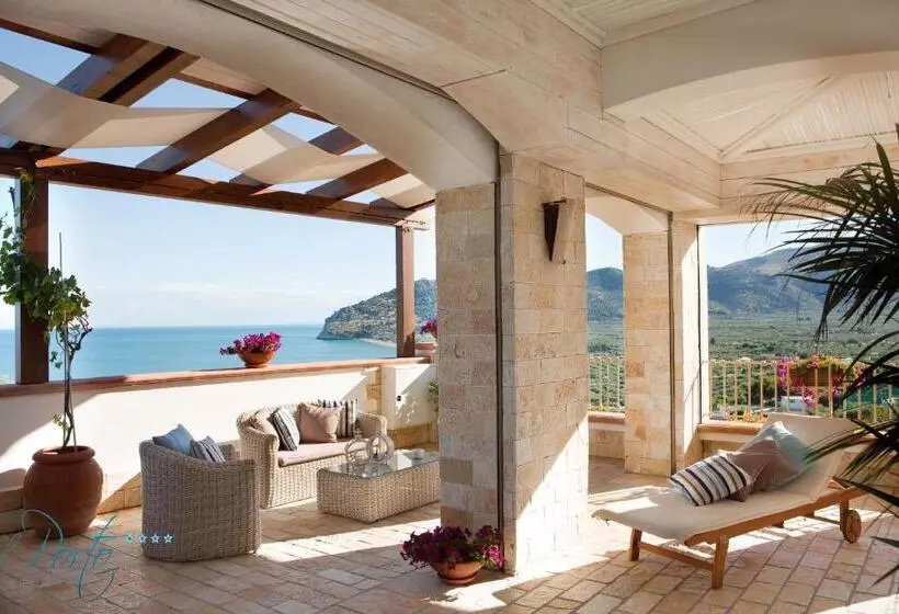 سوئیت جونیور با تراس, Residence Il Porto