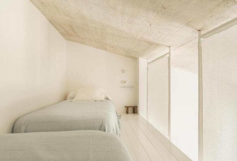 家庭间, Ses Sucreres Small & Slow