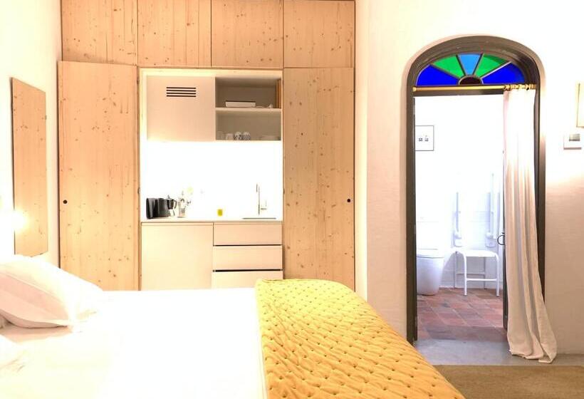 标准工作室, Ses Sucreres Small & Slow