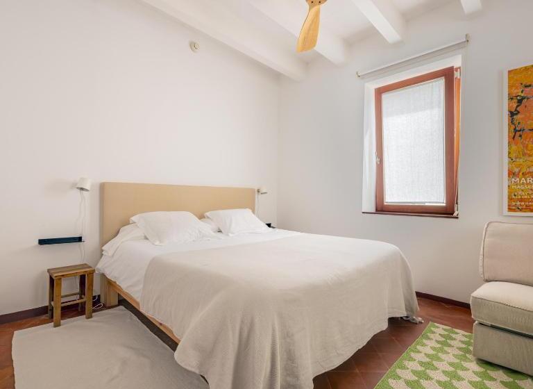 带2个卧室的公寓, Ses Sucreres Small & Slow