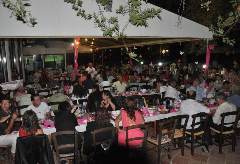 إستوديو قياسى, Sun And Sea Apartments