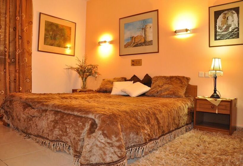 إستوديو قياسى, Sun And Sea Apartments