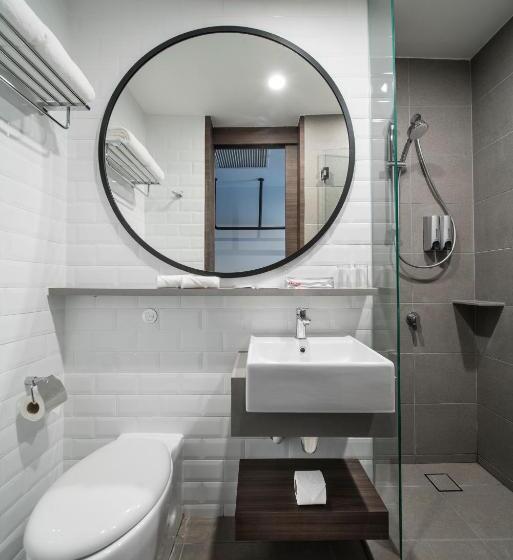 اتاق استاندارد سه نفره, Travelodge Chinatown Kuala Lumpur