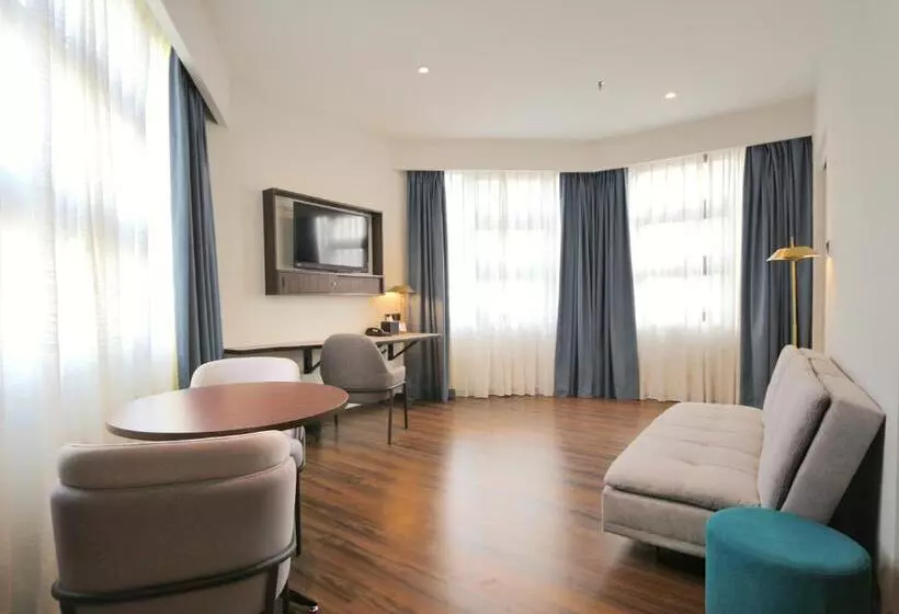 مجموعه ویستا شهر, Travelodge Chinatown Kuala Lumpur