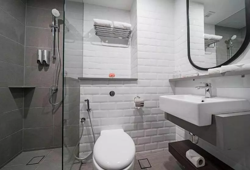 اتاق سوپریور با تخت دو نفره بزرگ, Travelodge Chinatown Kuala Lumpur
