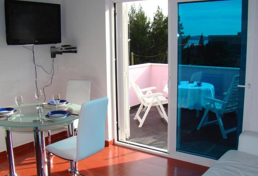 Апартаменты 1 Спальня, Villa Avantgarde