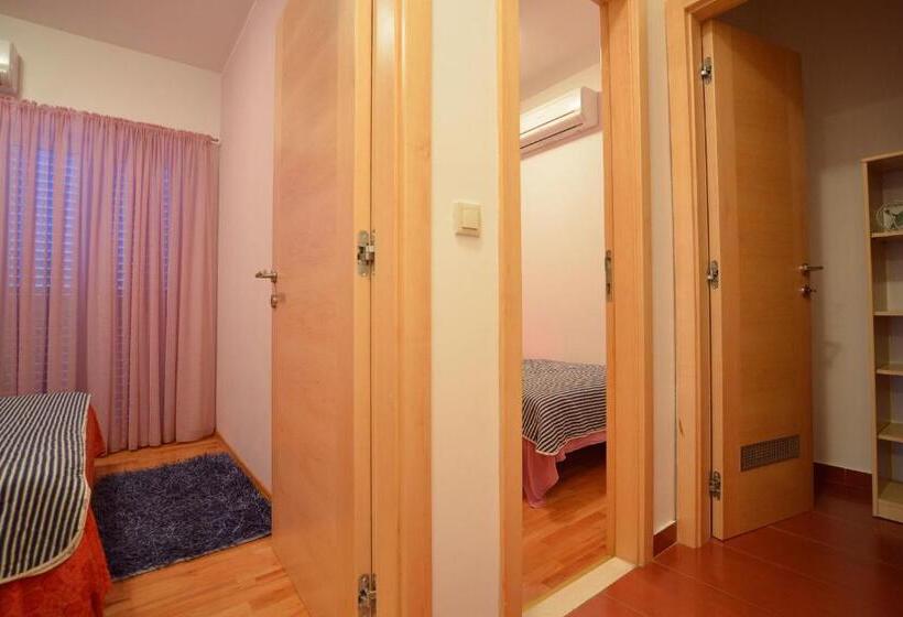 带2个卧室的公寓, Villa Avantgarde