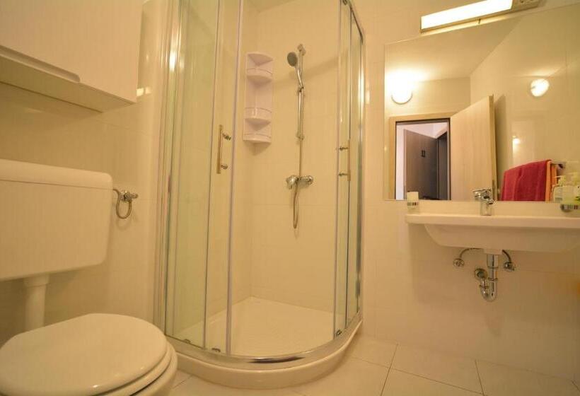 带2个卧室的高级公寓, Villa Avantgarde