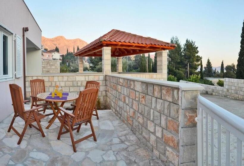 带2个卧室的高级公寓, Villa Avantgarde