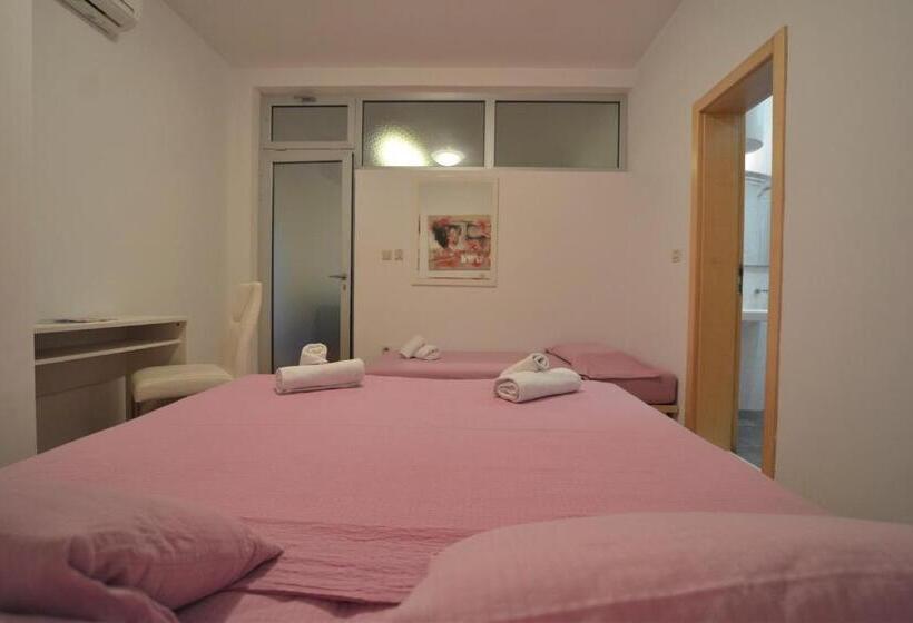 带2个卧室的高级公寓, Villa Avantgarde