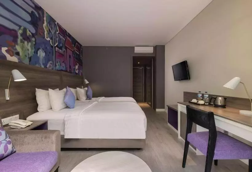 キングサイズベッドのデラックスルーム, Wyndham Garden Kuta Beach Bali