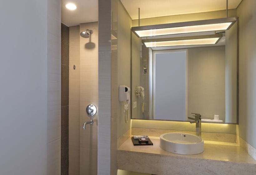 חדר אקזקיוטיב, Wyndham Garden Kuta Beach Bali