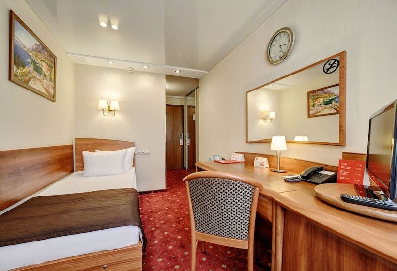 اتاق استاندارد یک نفره, Yuzhniy