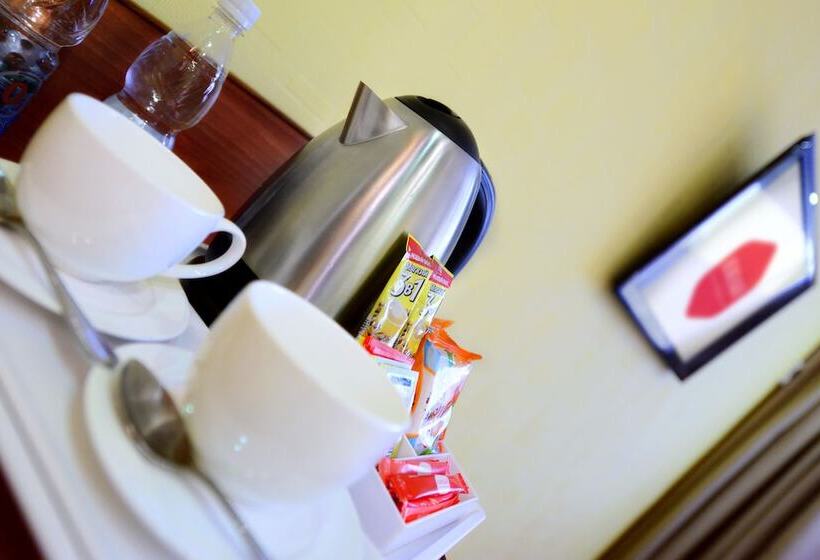 اتاق استاندارد یک نفره, Yuzhniy