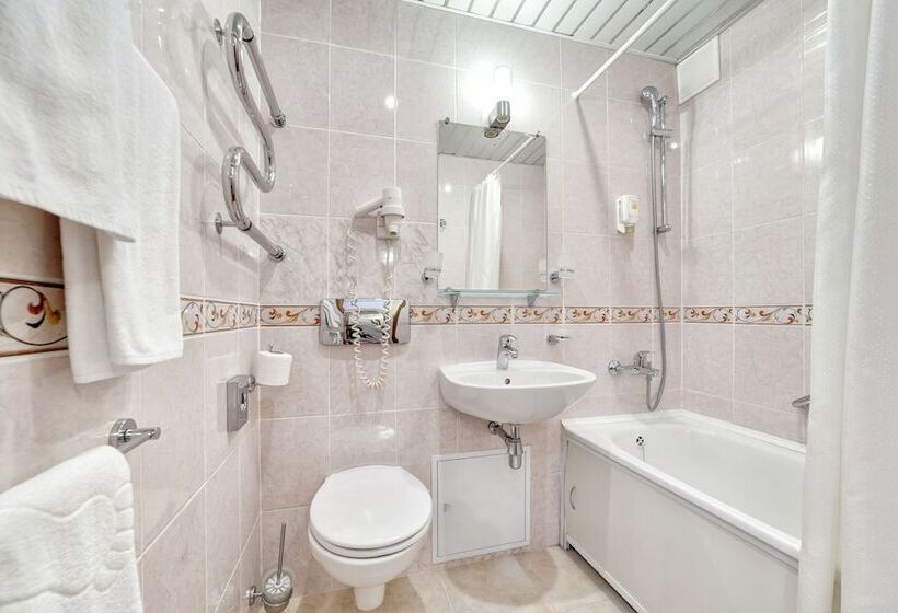 اتاق استاندارد, Yuzhniy