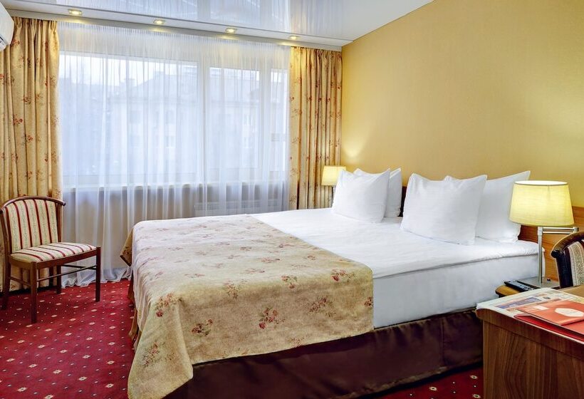 اتاق استاندارد, Yuzhniy