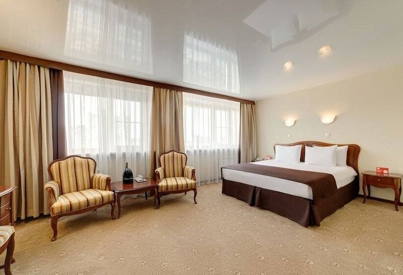 استودیوی استاندارد, Yuzhniy