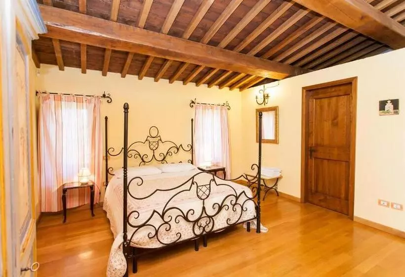 ビラ４ベッドルーム, Podere Caldaruccio La Pineta