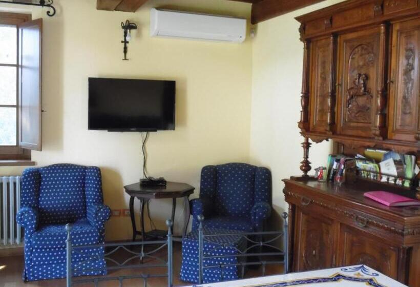 וילה עם 4 חדרי שינה, Podere Caldaruccio La Pineta