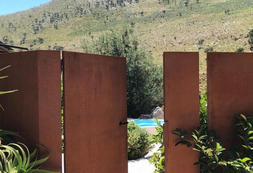 豪华房间带漩涡浴缸, Baglio La Porta By Geocharme