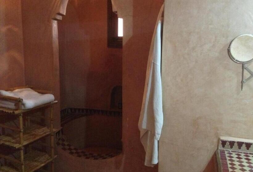 اتاق استاندارد, Riad Bayti