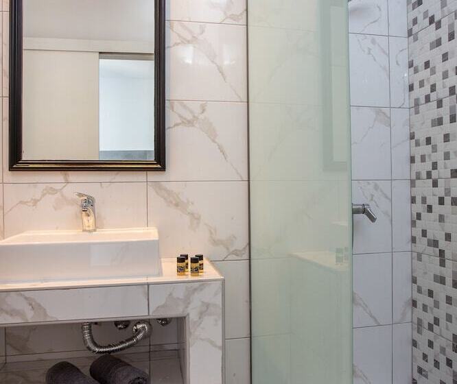 Трехместный Номер Deluxe, Casastavris   Aparts & Pool Suites
