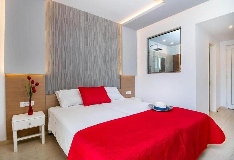 Habitació Triple Deluxe, Casastavris   Aparts & Pool Suites