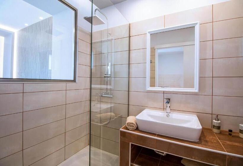 Habitació Triple Deluxe, Casastavris   Aparts & Pool Suites