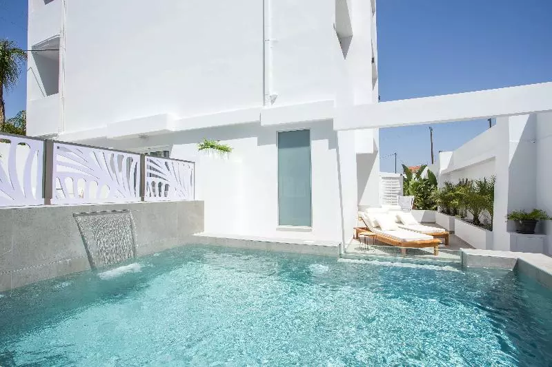 Suite with Pool, Casastavris   Aparts & Pool Suites