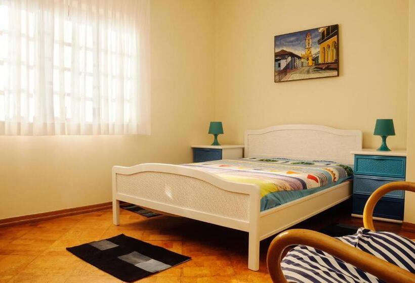 غرفة قياسية, Santa Beach House