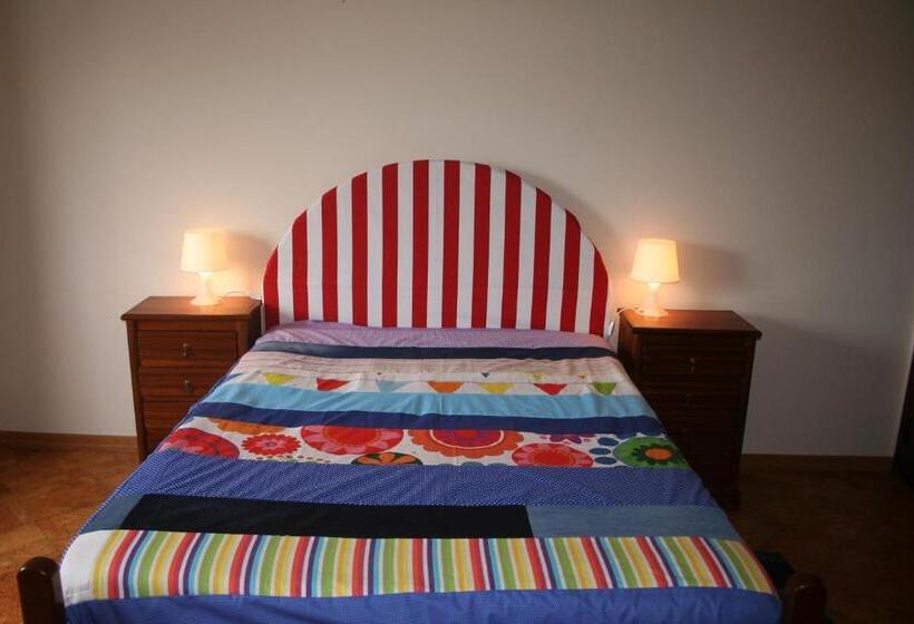 غرفة قياسية, Santa Beach House