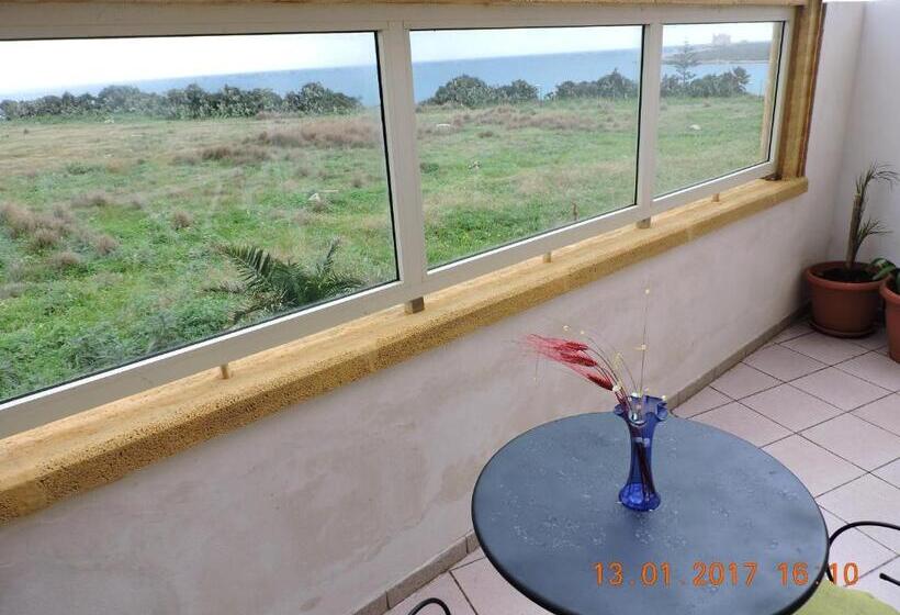 اتاق استاندارد با بالکن و چشمانداز دریا, B&b Aquila Reale